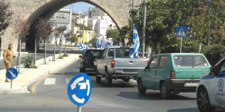 Οπαδοί του Αρτέμη Σώρρα έκαναν αυτοκινητοπομπή στο Ηράκλειο!